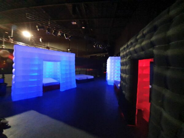 Opblaasbare zwarte kamer 3x3 incl verlichting