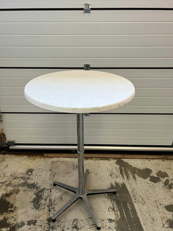 Tafel in hoogte verstelbaar